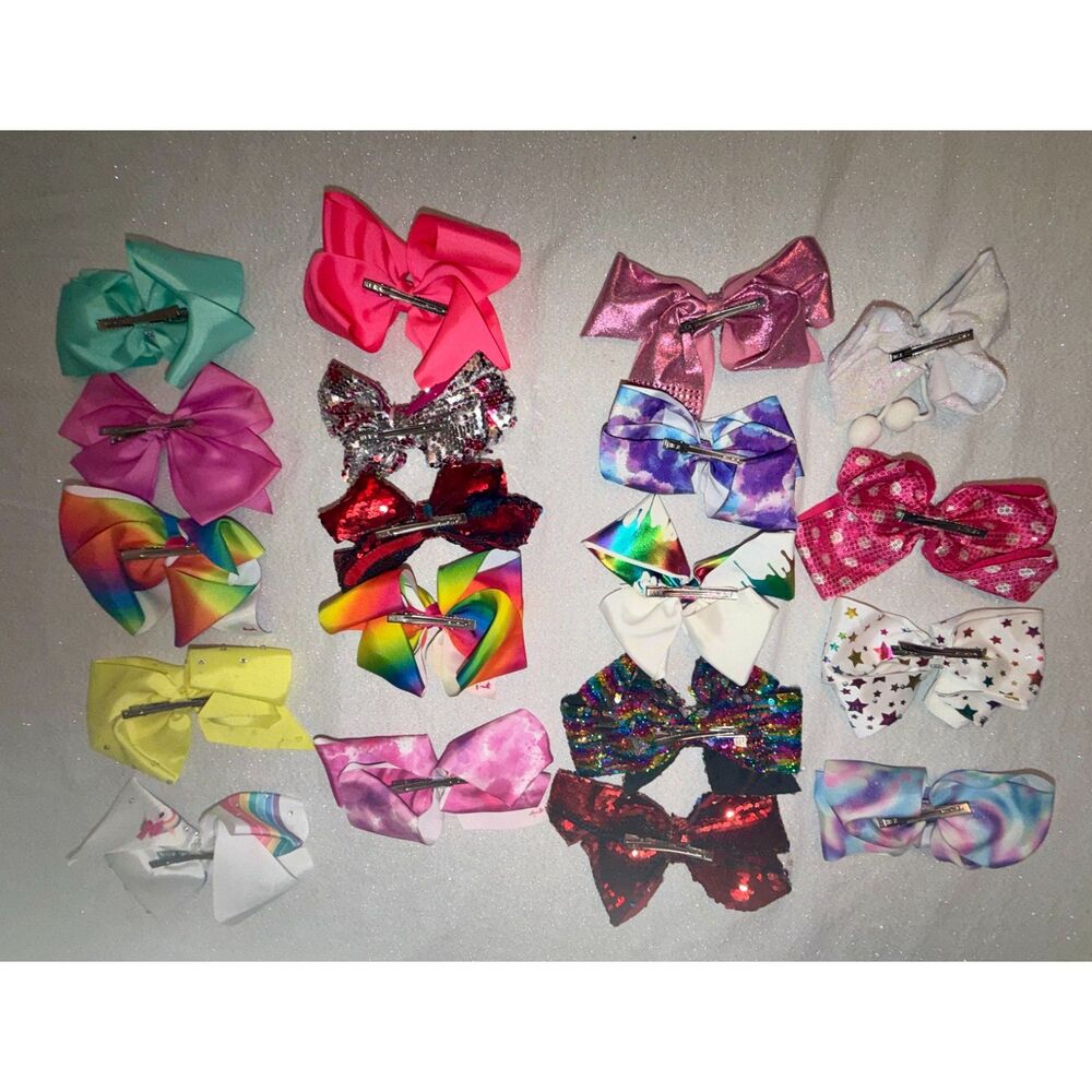 Lot of 19 JoJo Siwa hair bows